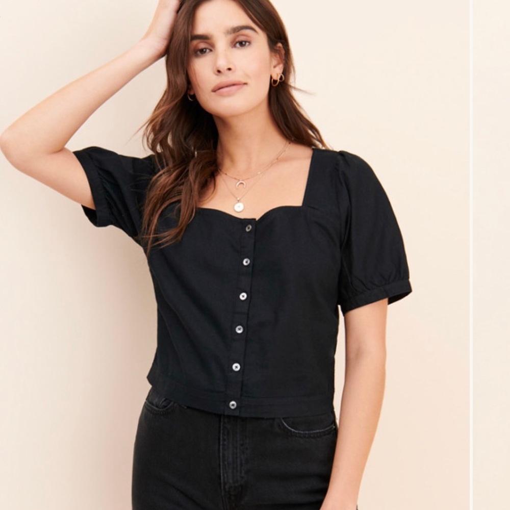 Cropped Levi’s Square Neck Shirt